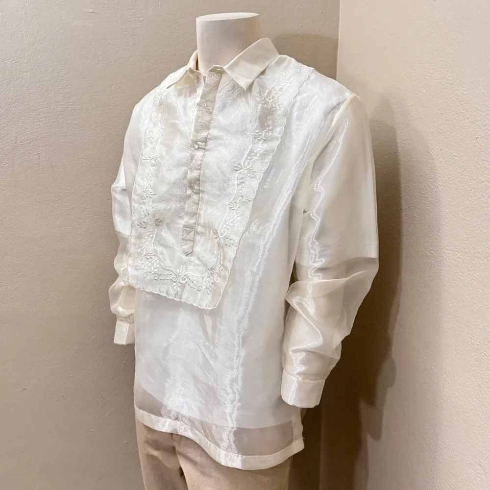 Men’s Filipino Traditional Sheer Ivory Barong - Picture 3 of 12
